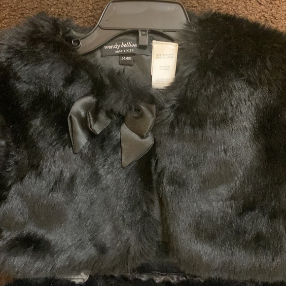 NWOT Infant FUR 2-piece set! - Picture 2 of 5